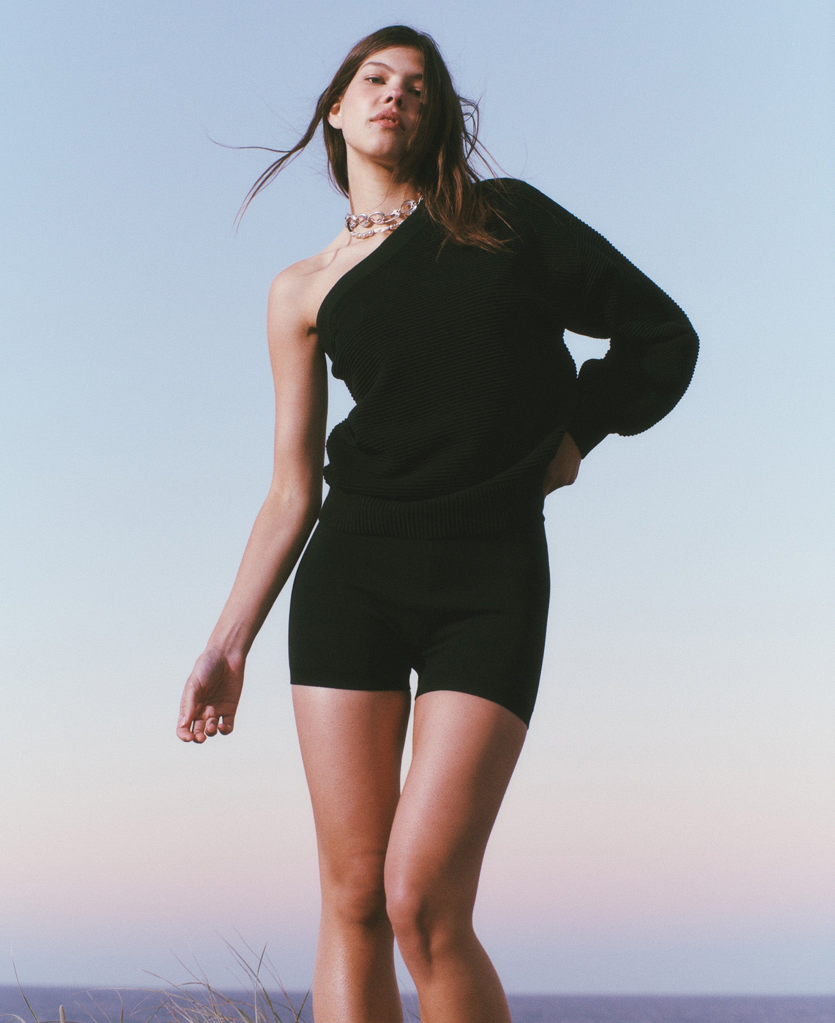 YONI SHORT