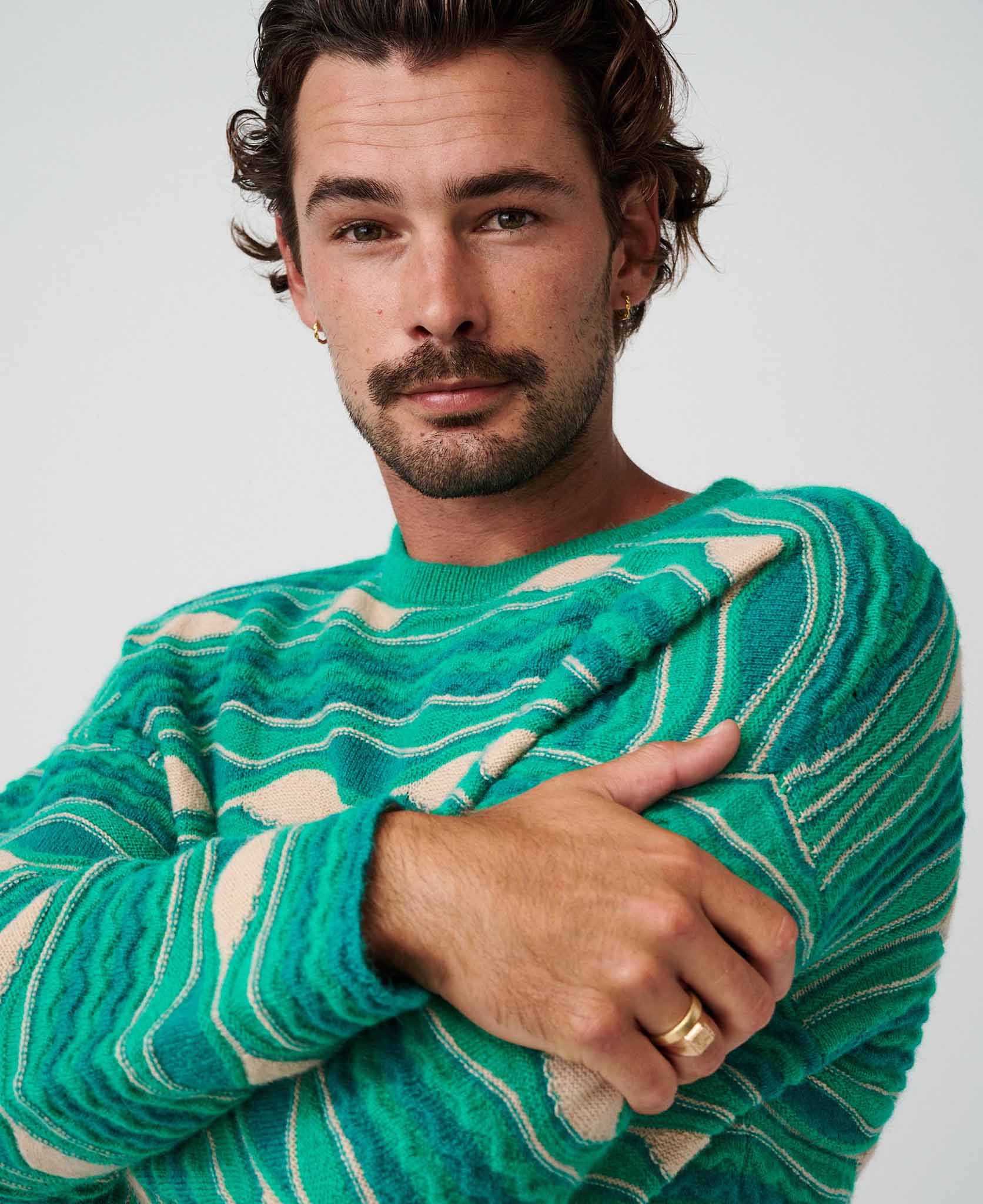 WAVE SWEATER