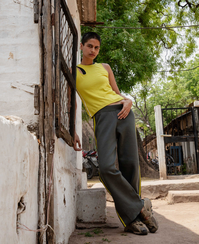 SIDE-SNAP TRACK PANT