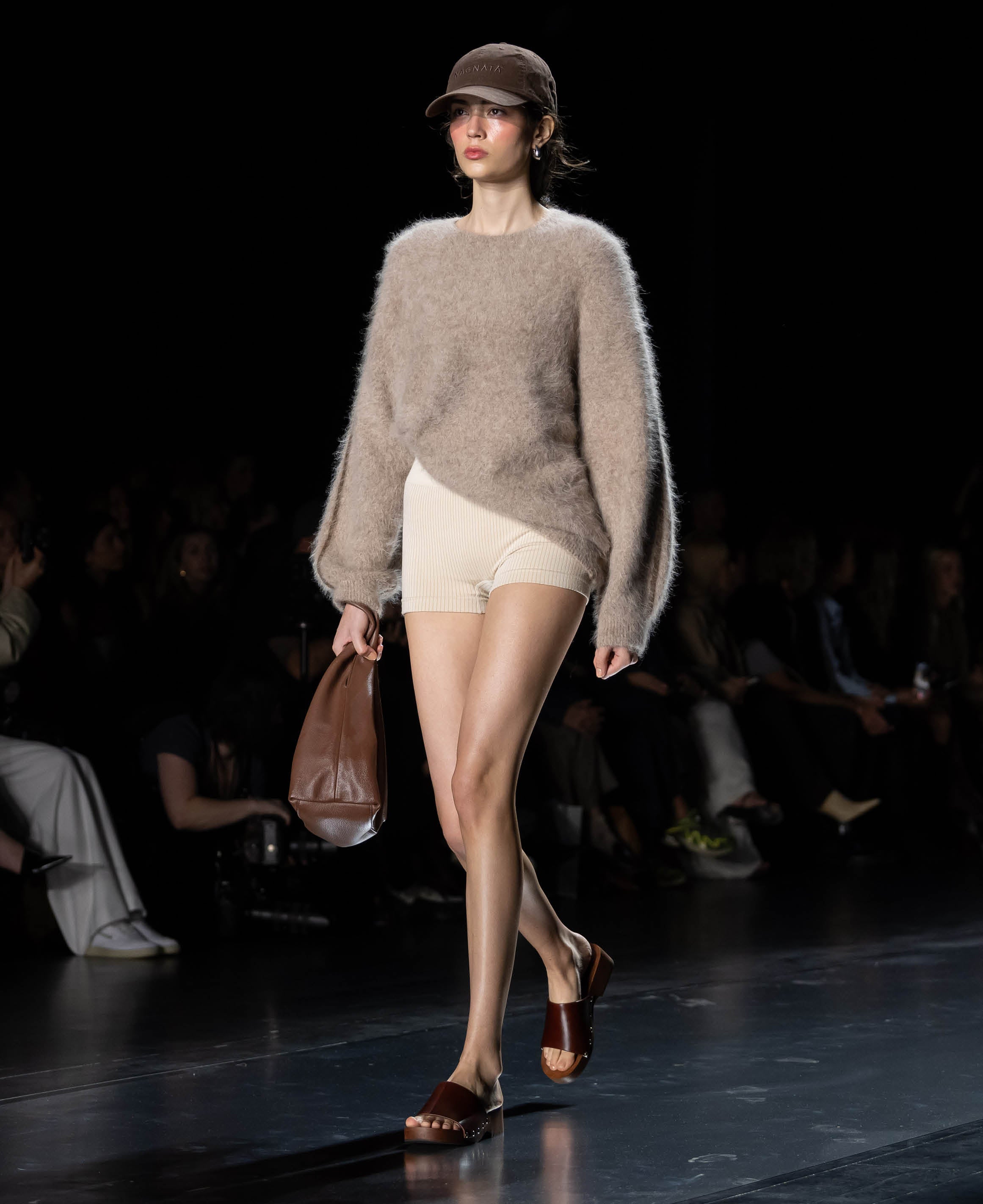 CLASSIC WOOL MICRO SHORT