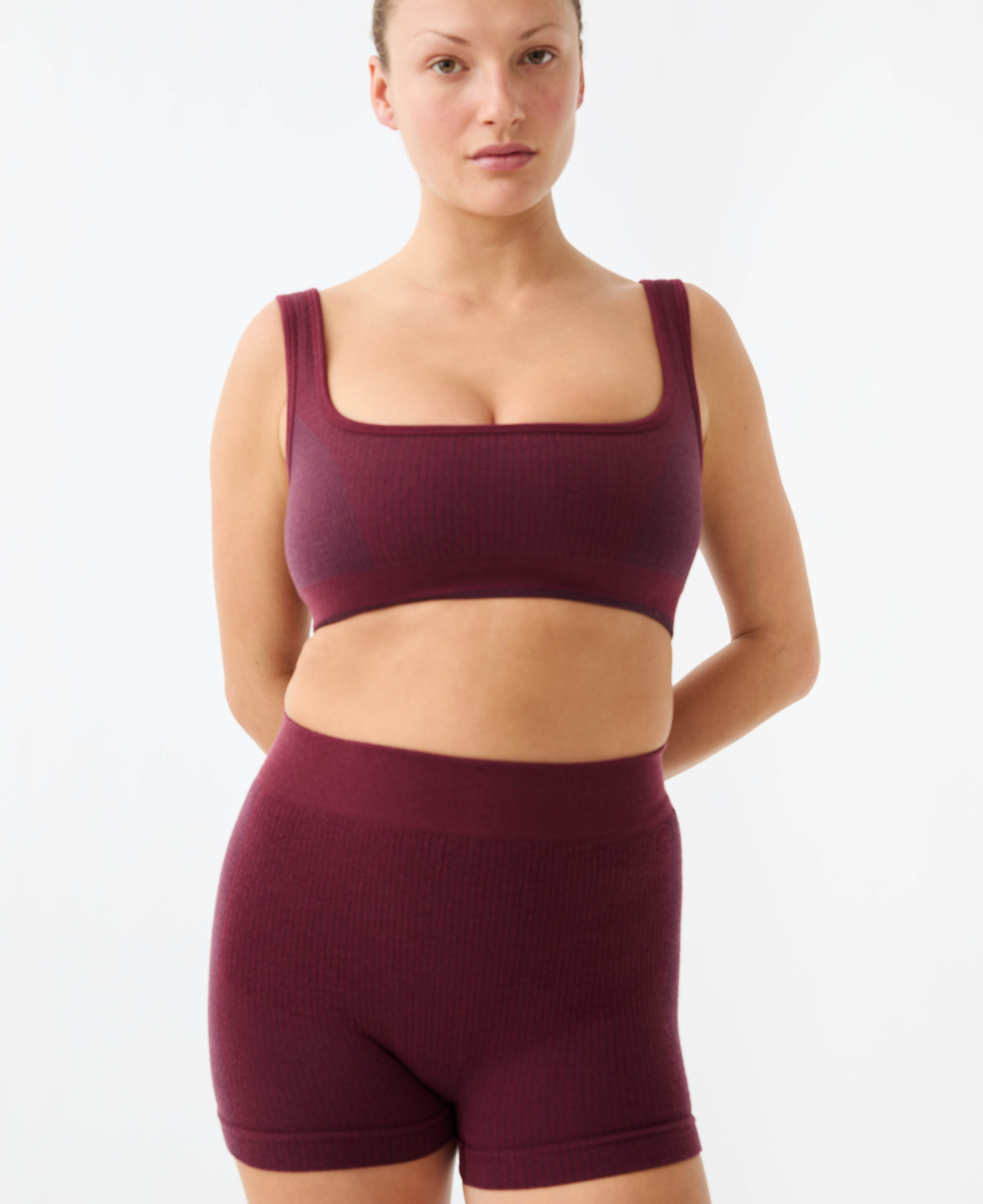 CLASSIC WOOL MICRO SHORT