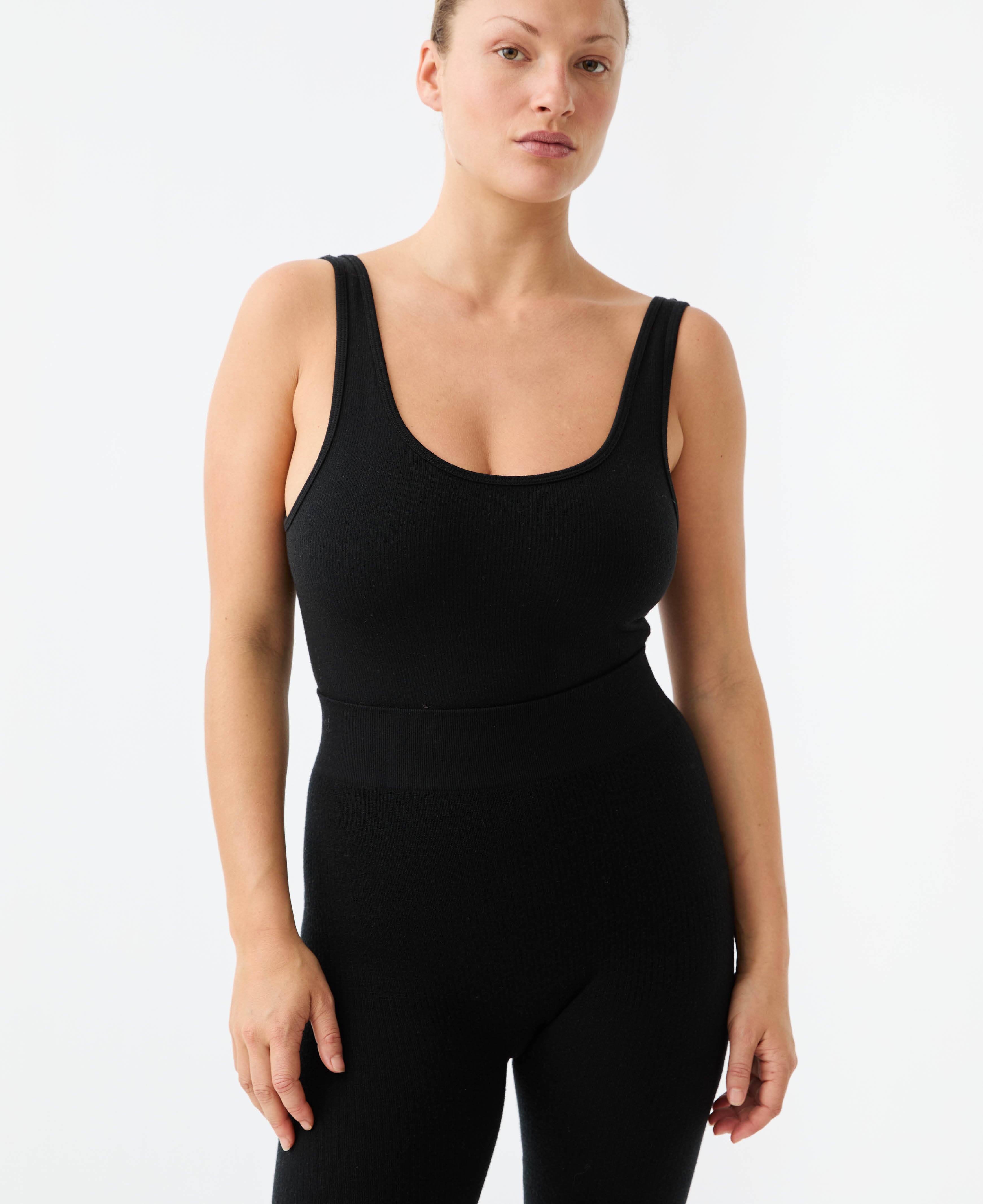 AVIKA WOOL TANK