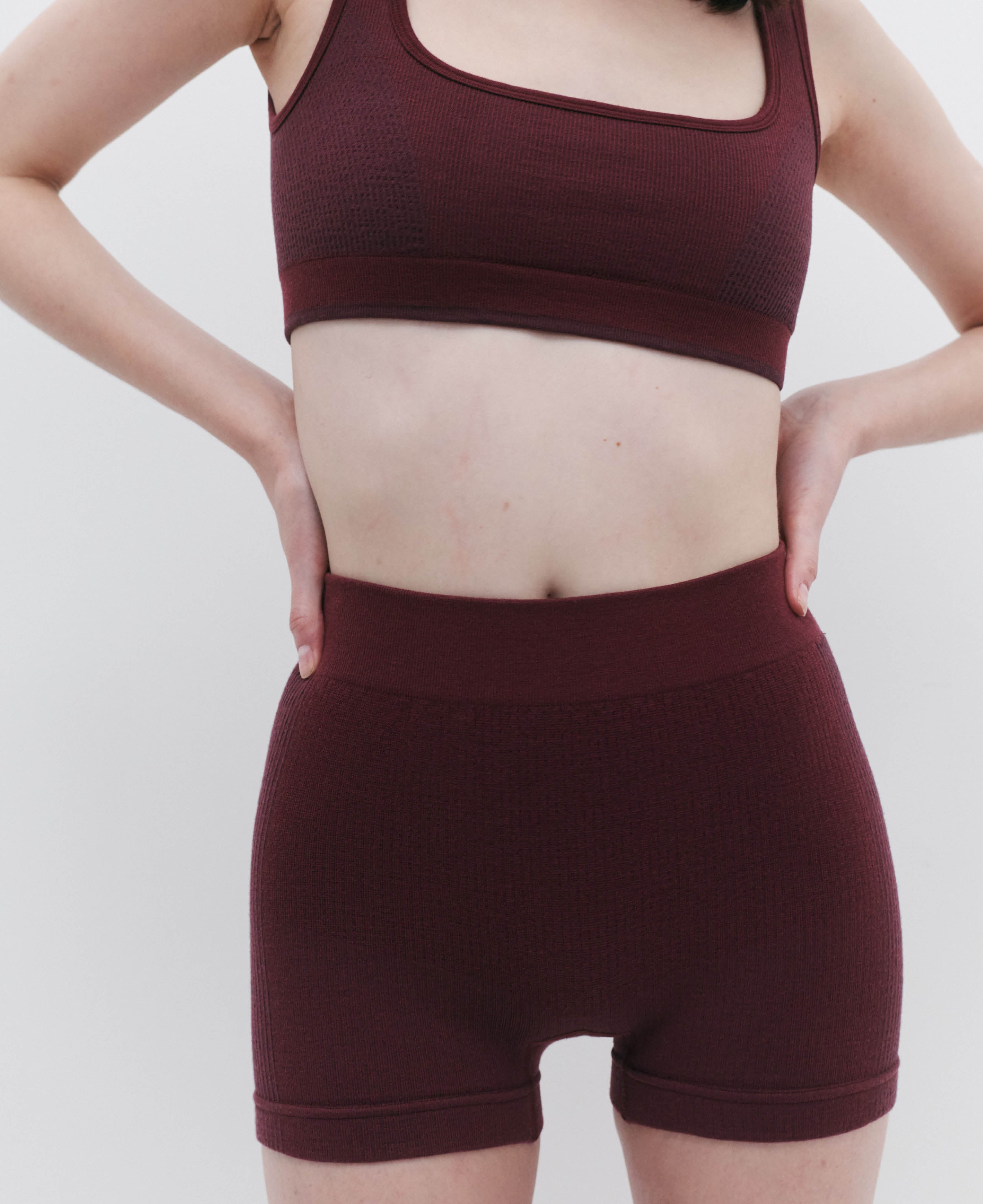 CLASSIC WOOL MICRO SHORT