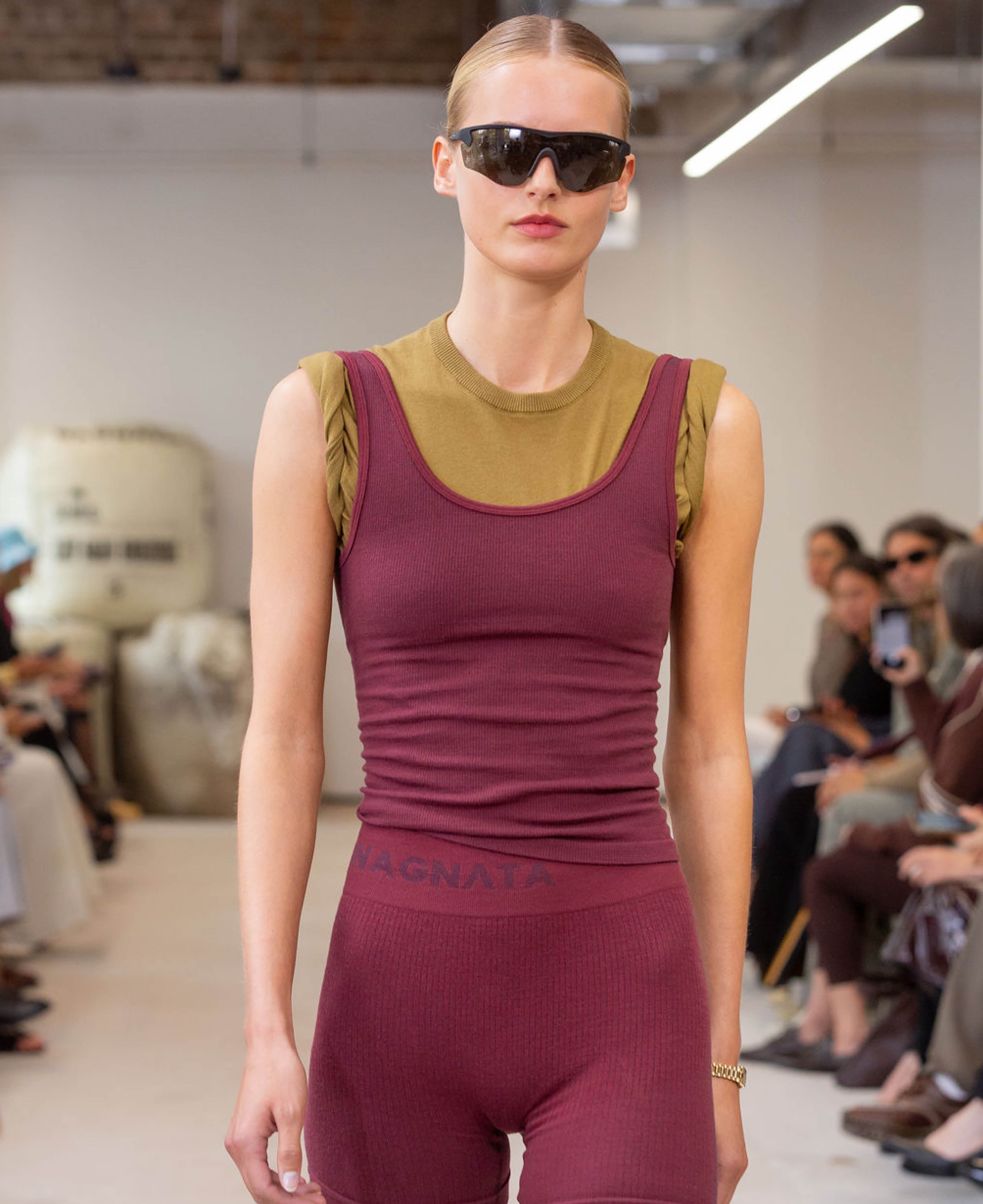AVIKA WOOL TANK