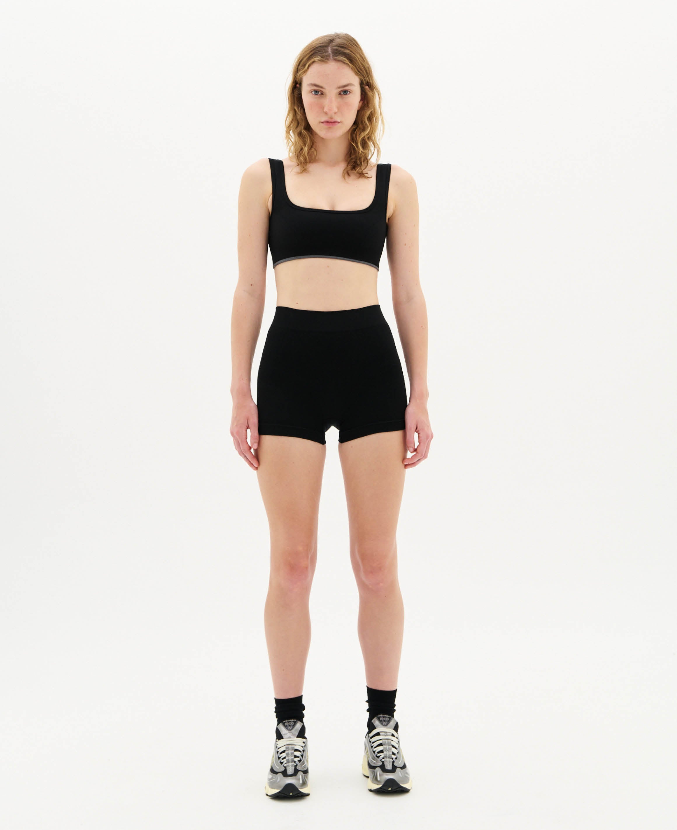 CLASSIC WOOL MICRO SHORT