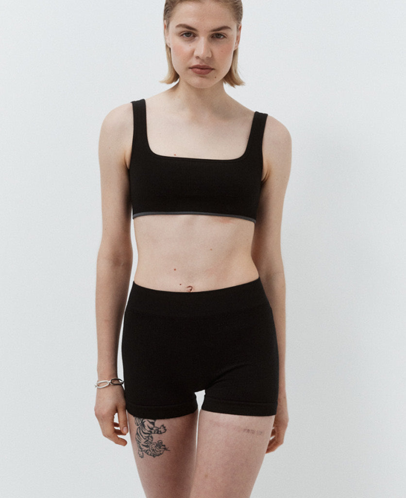 CLASSIC WOOL MICRO SHORT