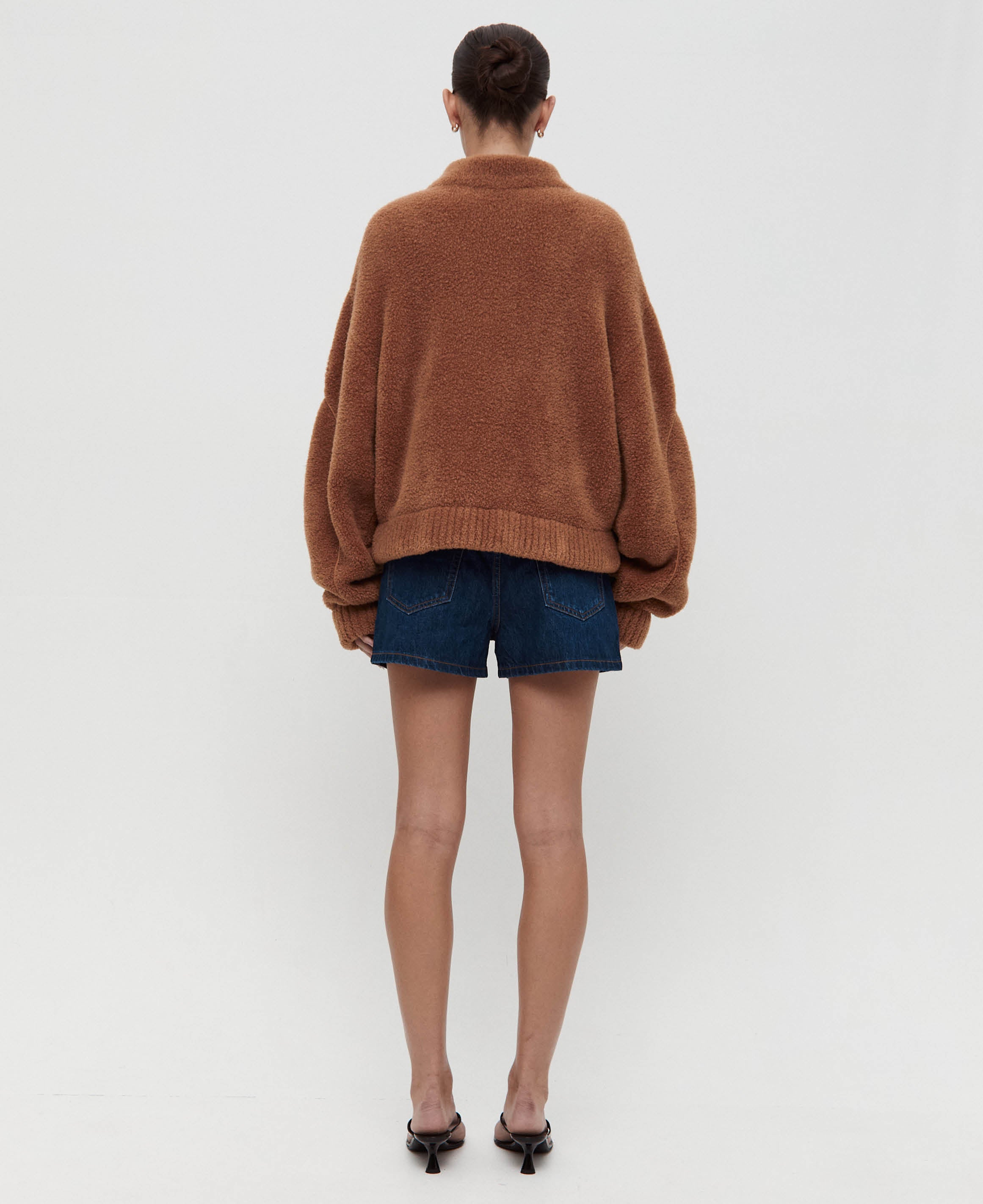 INDIGO BERMUDA SHORT
