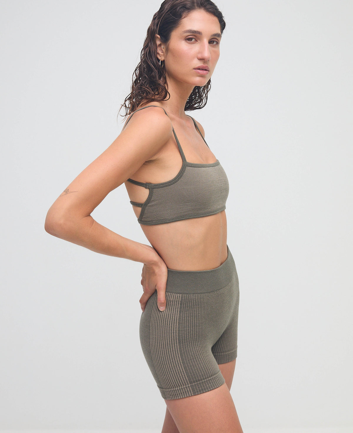 CLASSIC WOOL MICRO SHORT