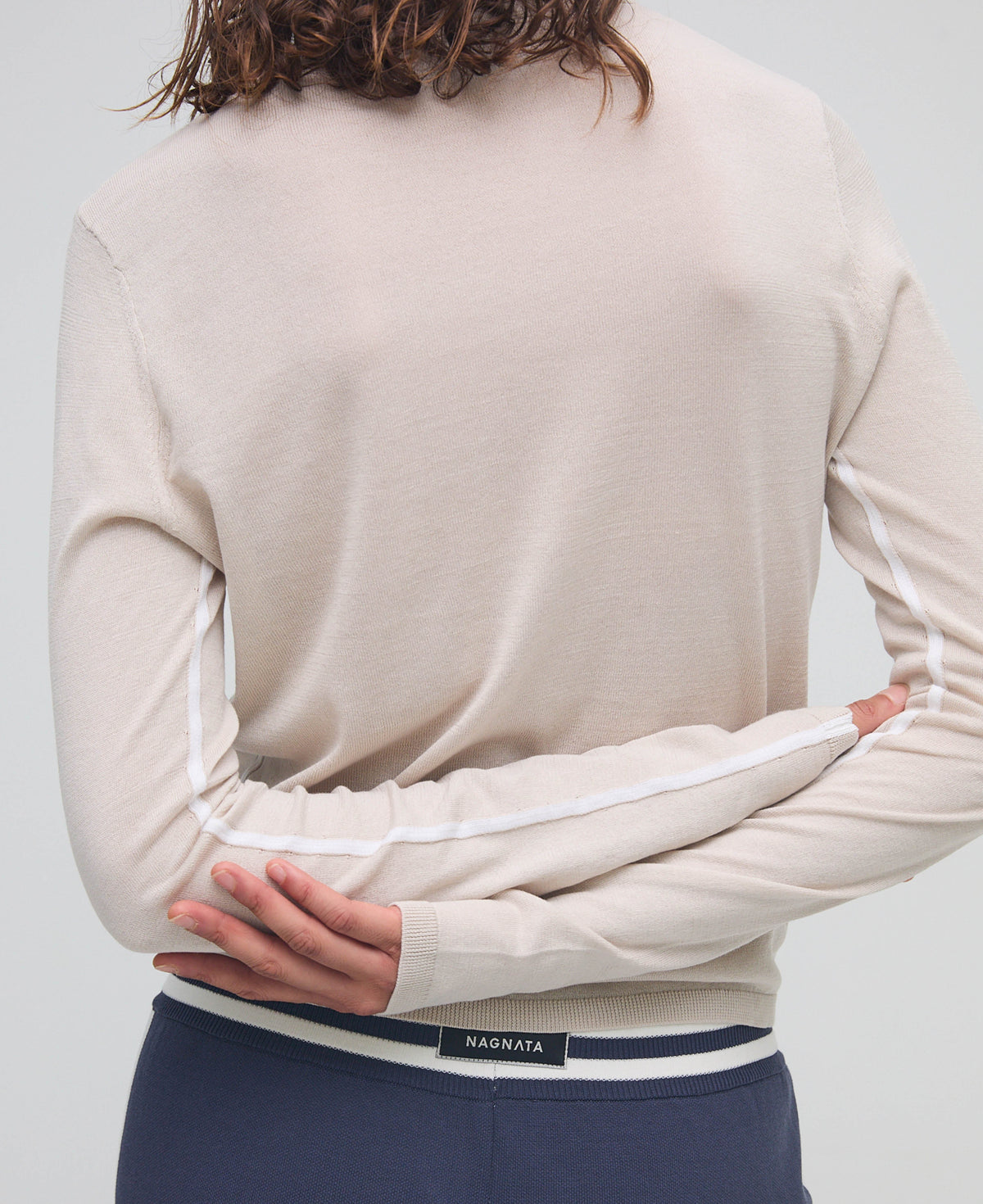 ESSENTIALS LONG SLEEVE TOP