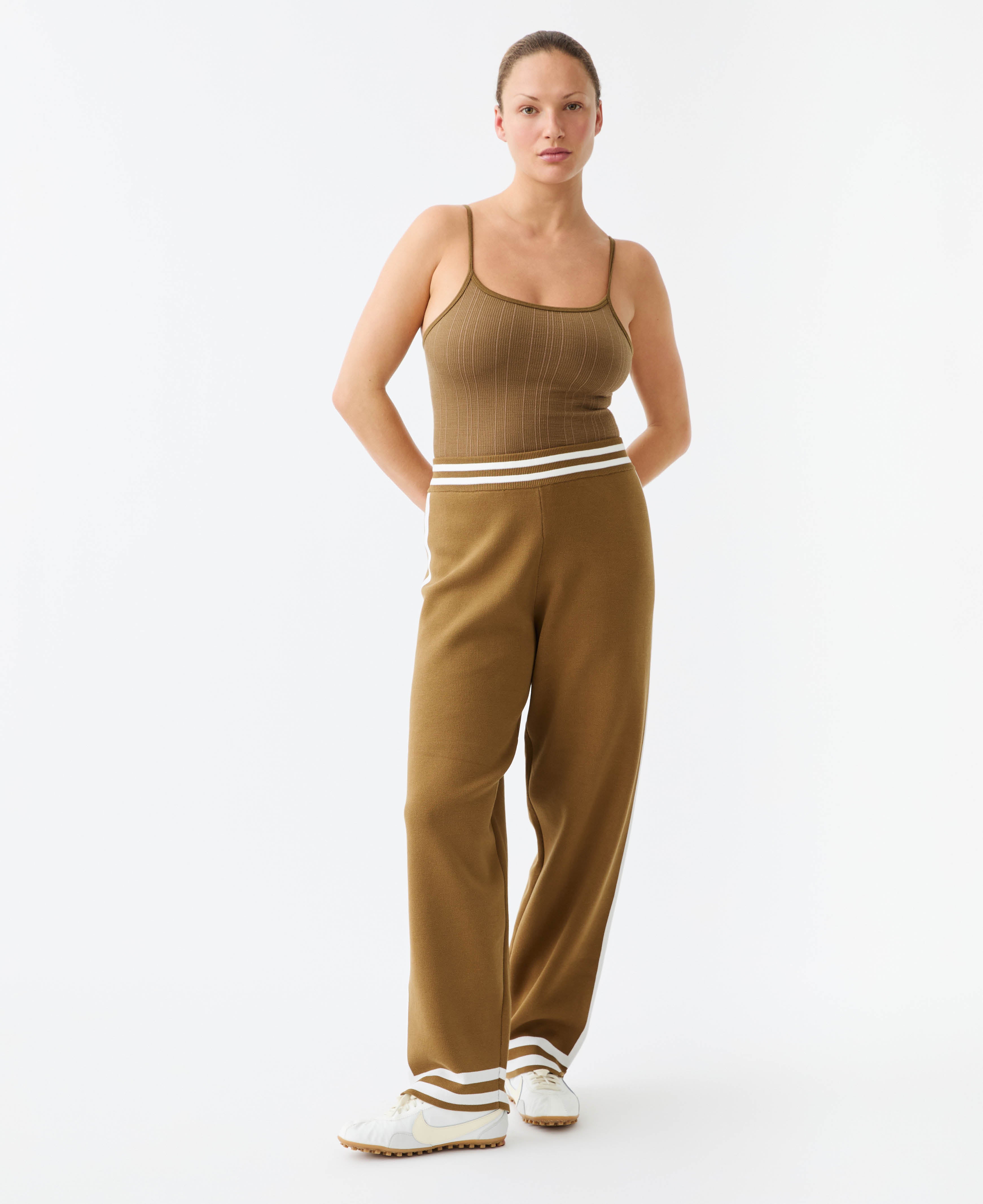 ORGANIC ROMEO TRACK PANT