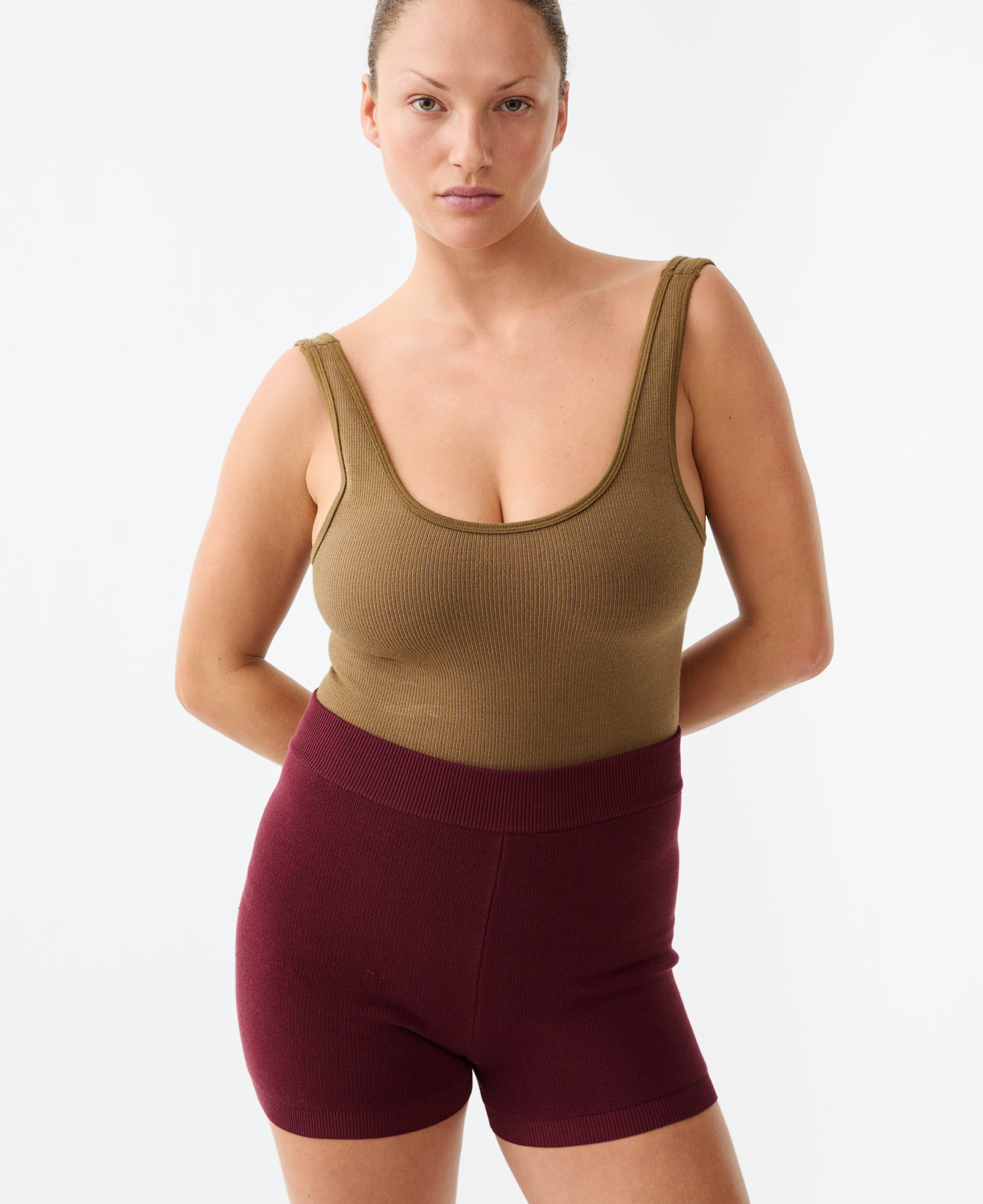 AVIKA WOOL TANK