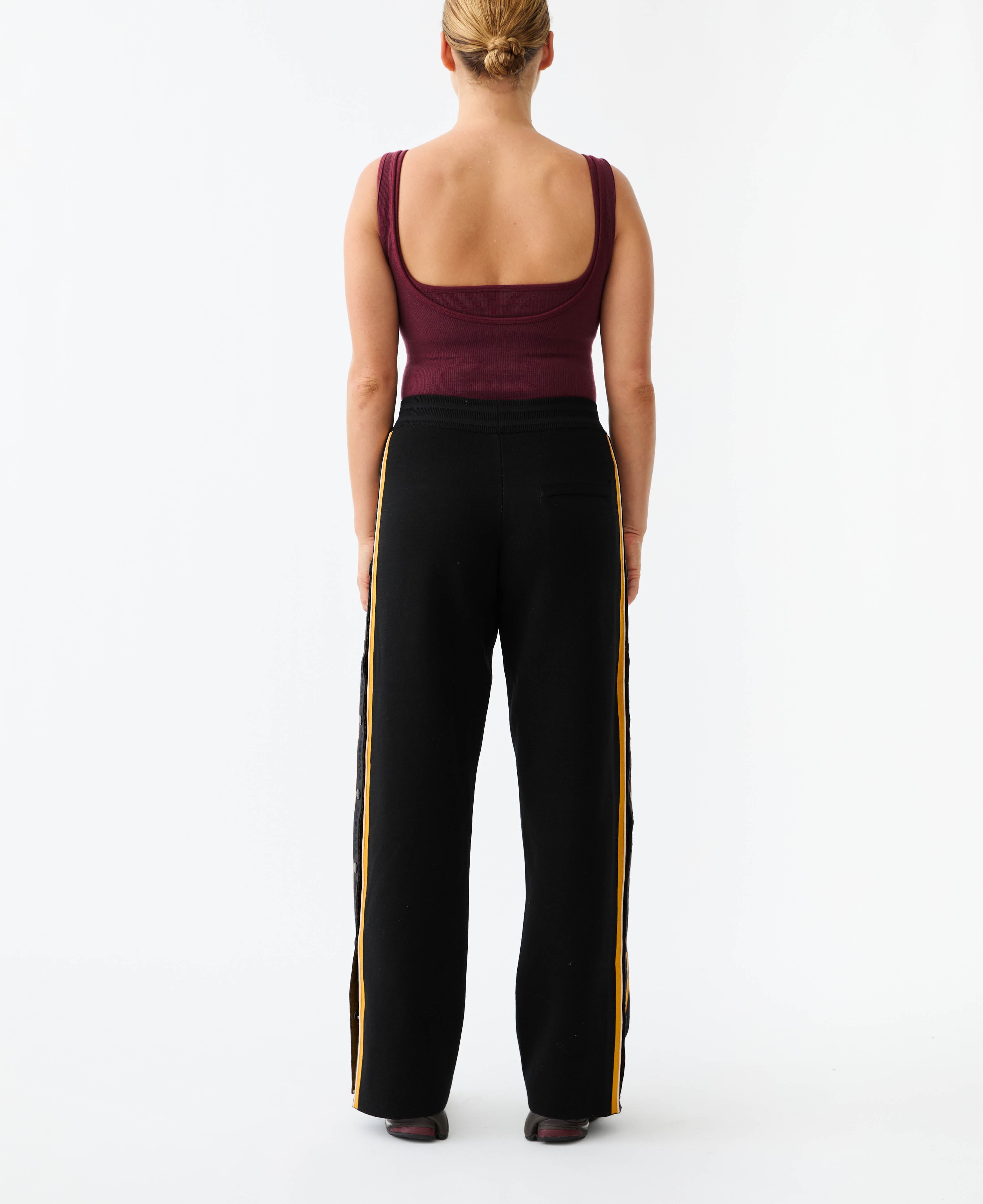 ORGANIC SIDE SNAP TRACK PANT