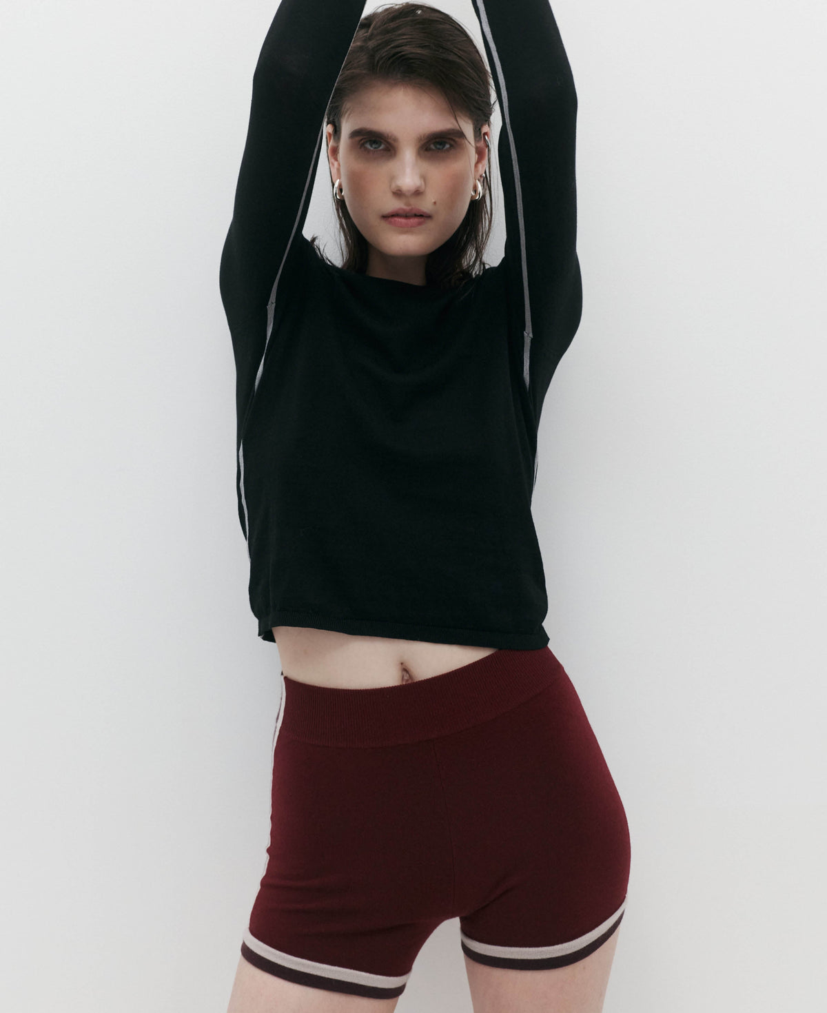 ESSENTIALS LONG SLEEVE TOP