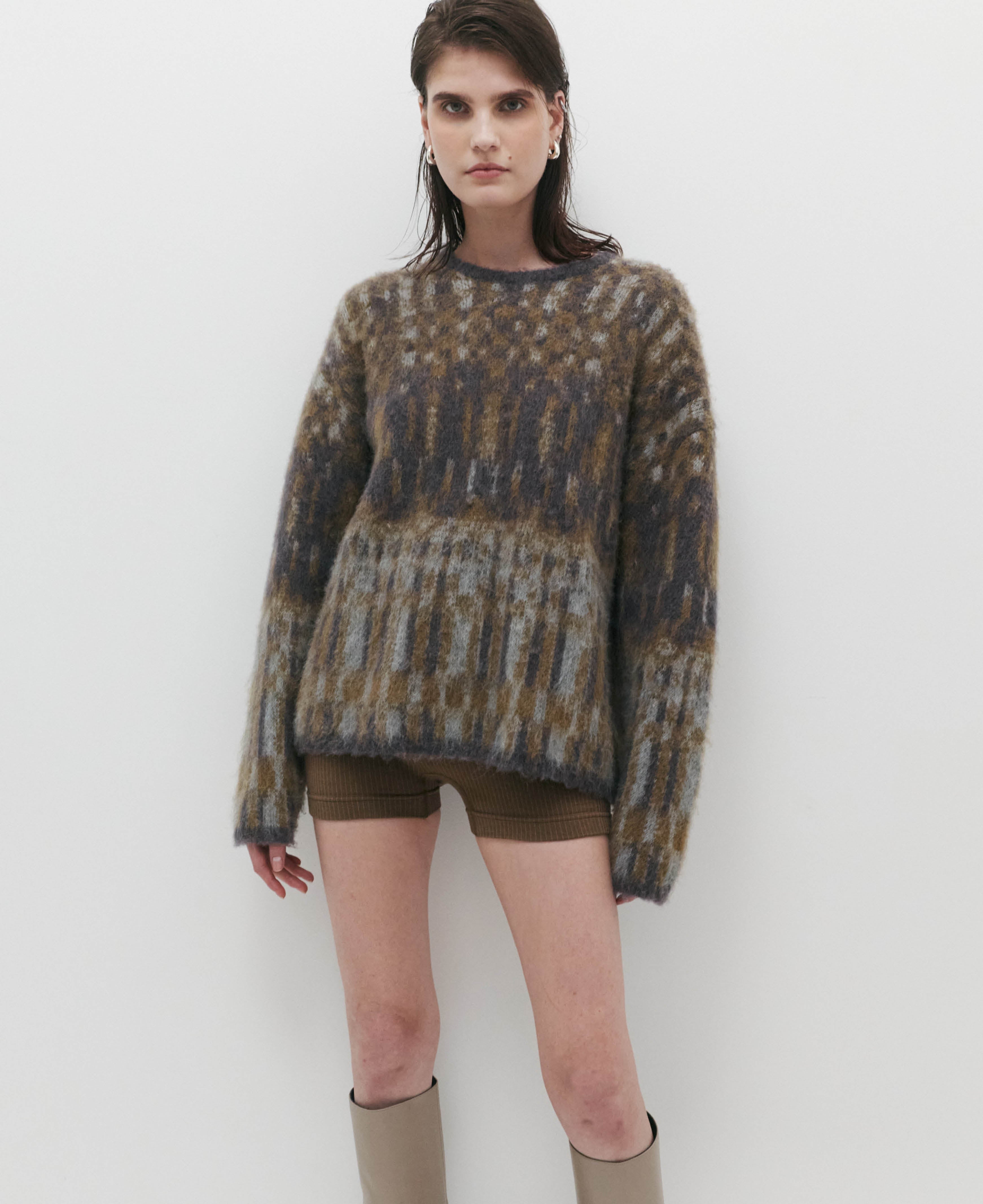 AKIRA ALPACA SWEATER