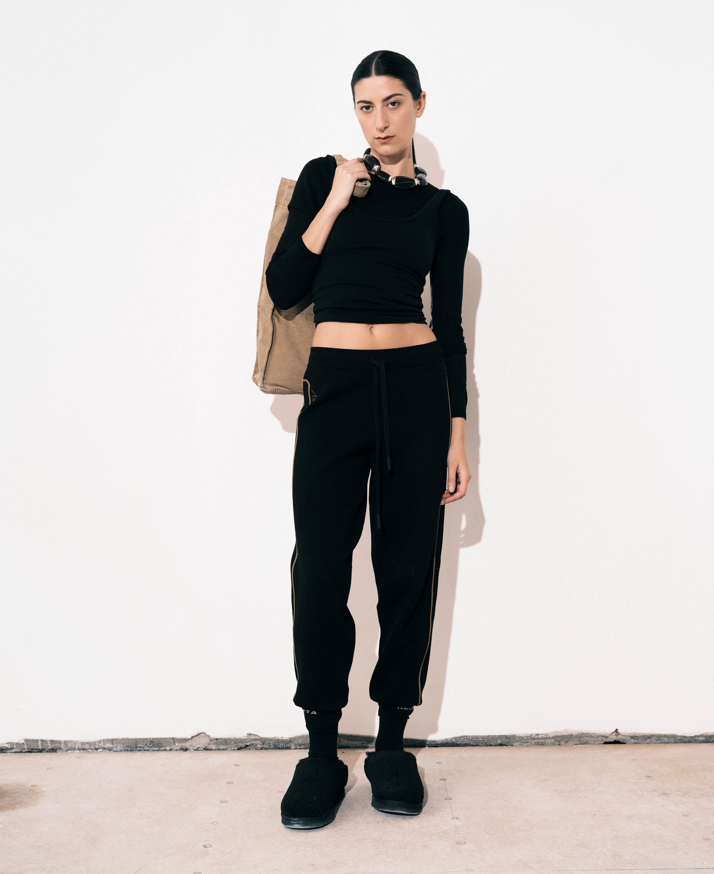 ESSENTIALS LONG SLEEVE TOP