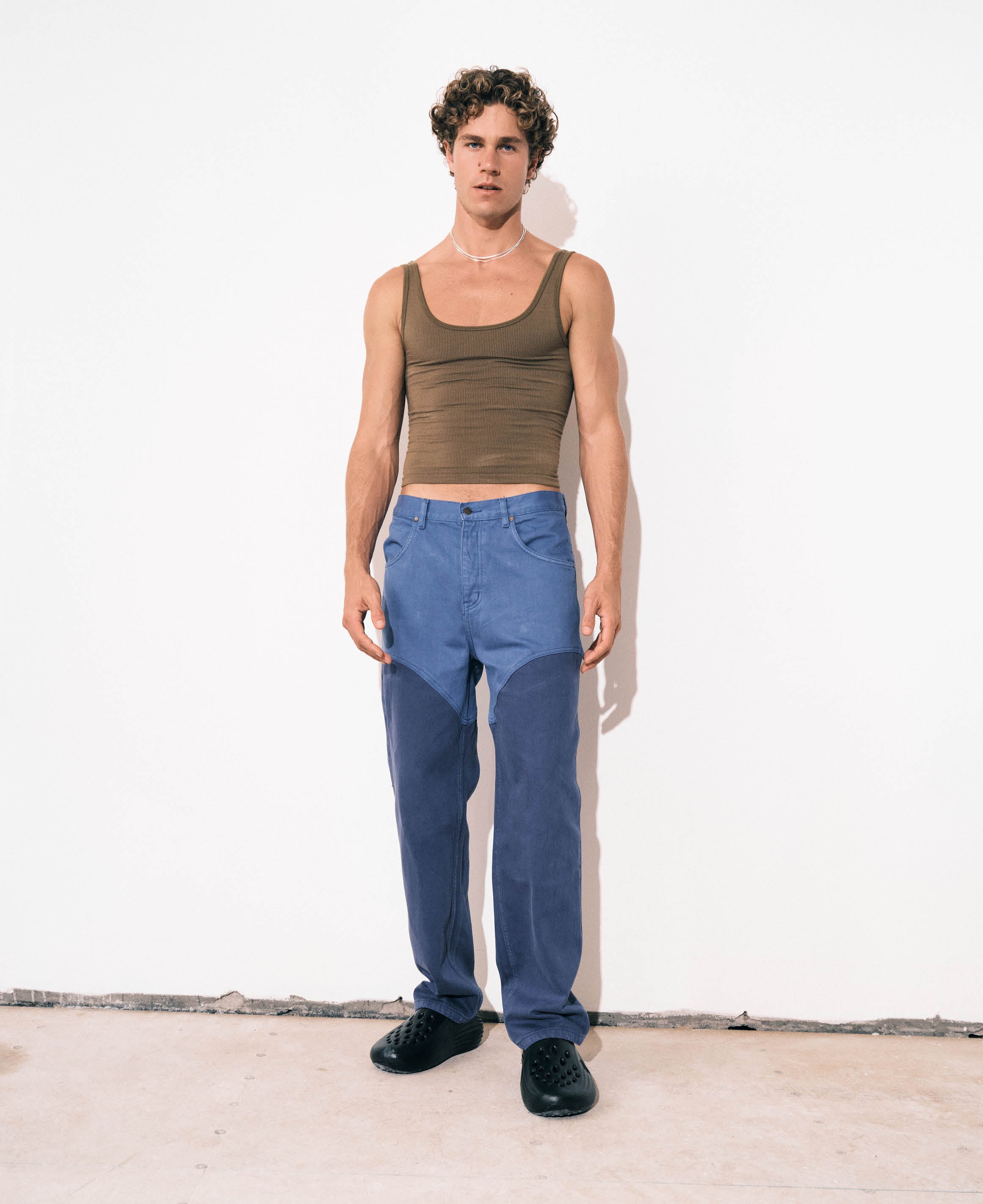 VEGETABLE DYE TAPERED JEAN