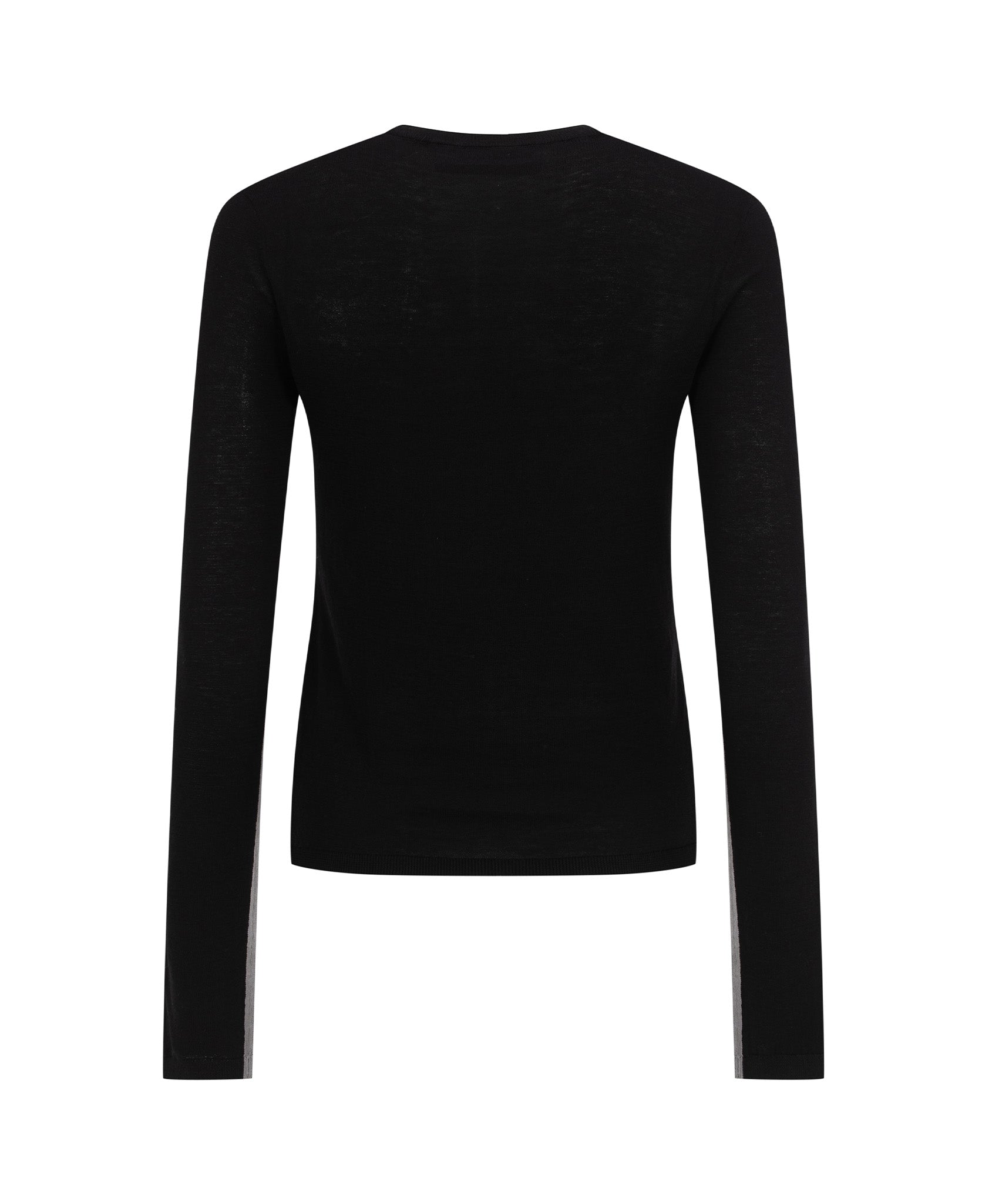 ESSENTIALS LONG SLEEVE TOP